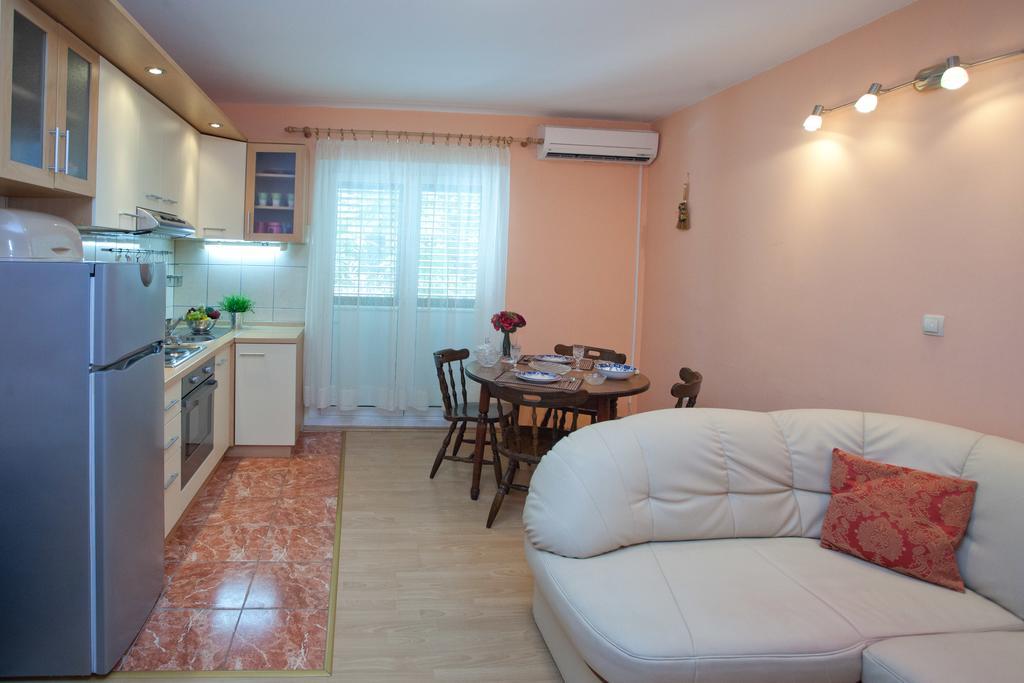Bacvice Beach Apartment สปลิท ภายนอก รูปภาพ